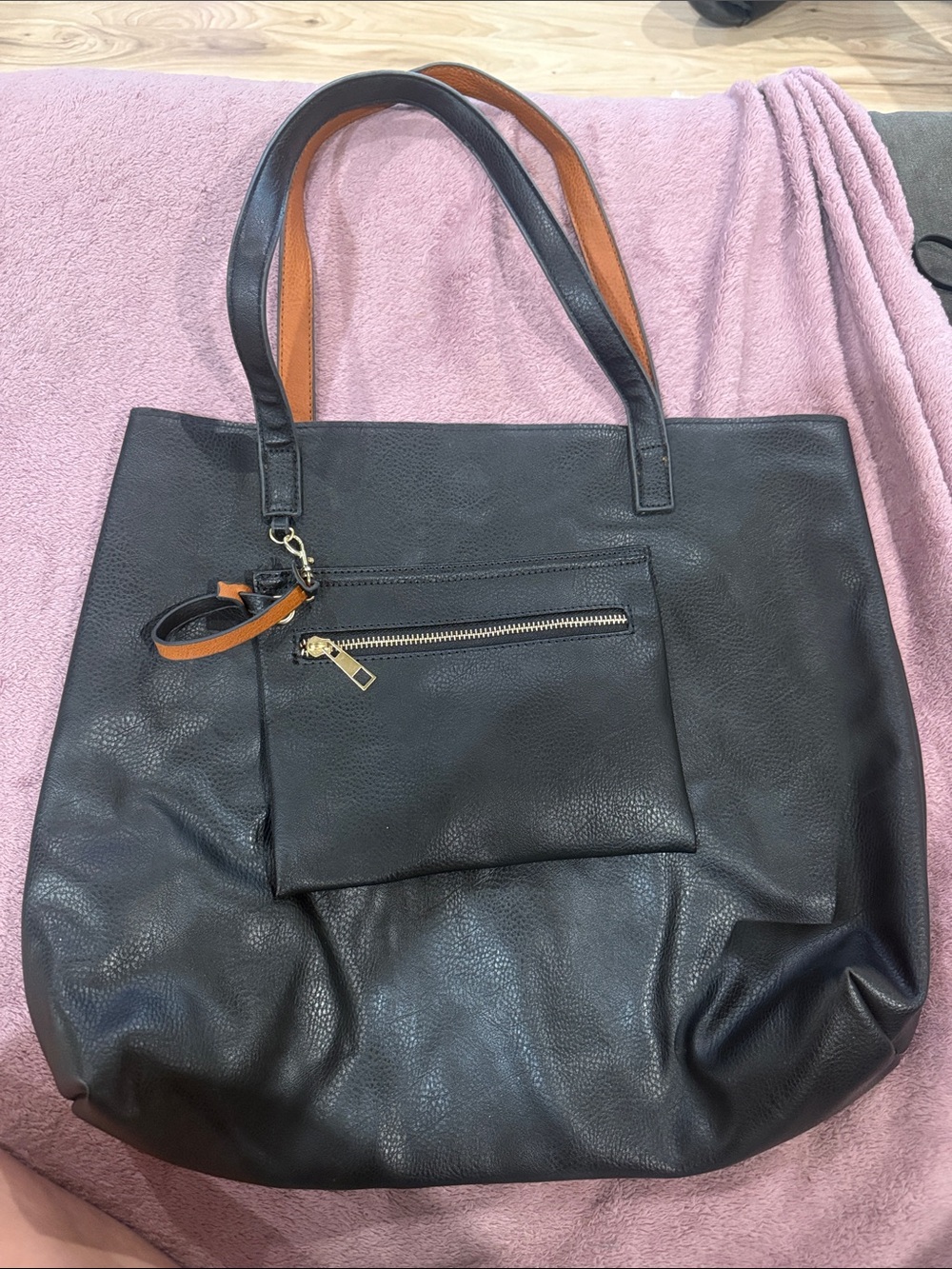 Reversible PU leather bag